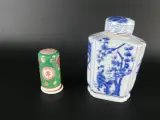 Vijf Chinese Porseleinen Objecten – foto 7 – kavel bij De Kringwinkel, Heverlee