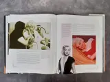 Boek: Exclusieve Verzameling Marilyn Monroe Memorabalia – foto 5 – kavel bij De Kringwinkel, Gent