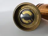 Vintage mijnwerkerslamp op batterijen / Decoratieve koperen lantaarn – foto 8 – kavel bij De Kringwinkel, Heverlee