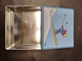 Verzameling van 12 Kuifje blikken en verzamelboxen van Delacre en Lotus - begin jaren 2000 – foto 3 – kavel bij De Kringwinkel, Gent