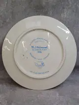 Originele Goebel Hummel set: Jaarbord 1976 en passend beeldje "Apple Tree Boy" – foto 6 – kavel bij De Kringwinkel, Gent