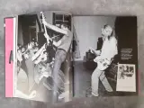 Boek: Nirvana - De complete geïllustreerde geschiedenis – foto 4 – kavel bij De Kringwinkel, Gent