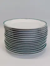 67-delig Porcelaine de Sologne servies met groene gemarmerde rand - Frankrijk – foto 8 – kavel bij De Kringwinkel, Gent