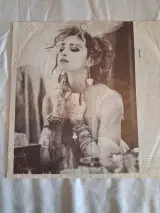 LP Madonna - Like a Virgin – foto 7 – kavel bij De Kringwinkel, Oudenaarde