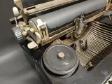 Antieke L.C. Smith & Corona typemachine – foto 10 – kavel bij De Kringwinkel, Ninove