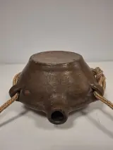 Antieke Franse Veldfles "Gourde Crapaud" – foto 7 – kavel bij De Kringwinkel, Ronse