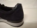 Dames sneakers – foto 9 – kavel bij De Kringwinkel, Herzele