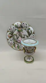 Set Capodimonte porselein met bord en vaas – kavel bij De Kringwinkel, Zottegem