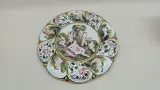 Set Capodimonte porselein met bord en vaas – foto 2 – kavel bij De Kringwinkel, Zottegem