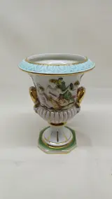 Set Capodimonte porselein met bord en vaas – foto 4 – kavel bij De Kringwinkel, Zottegem