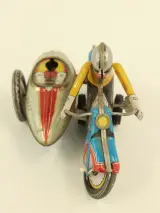 Set van twee vintage blikken motoren – foto 3 – kavel bij De Kringwinkel, Antwerpen