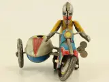 Set van twee vintage blikken motoren – foto 6 – kavel bij De Kringwinkel, Antwerpen