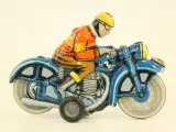 Set van twee vintage blikken motoren – foto 8 – kavel bij De Kringwinkel, Antwerpen