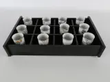 Vintage Franklin Mint Japanse porseleinen bekertjes in display (12 stuks) – foto 3 – kavel bij De Kringwinkel, Heverlee