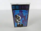 2 Rockcassettes - Guns N' Roses & KISS – foto 3 – kavel bij De Kringwinkel, Heverlee