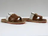 Nathan Baunio | Lederen Sandalen [38] – foto 3 – kavel bij De Kringwinkel, Dilsen