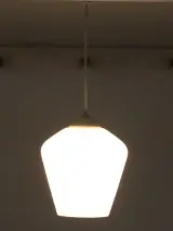 Prachtige en iconische vintage design hanglamp vermoedelijk Philips uit de jaren '60 – foto 3 – kavel bij De Kringwinkel, Dilsen