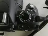 Nikon D3100 spiegelreflexcamera met accessoires en tas – foto 5 – kavel bij De Kringwinkel, Heverlee