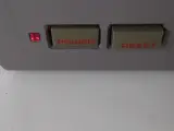 Nintendo Entertainment System (NES) console met twee spelcassettes – foto 10 – kavel bij De Kringwinkel, Heverlee