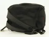 Hedgren Central Focal 3 Way Briefcase Backpack 14" – nieuw met labels – foto 4 – kavel bij De Kringwinkel, Antwerpen
