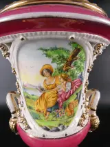 Vintage H. Sanders Italy dekselvaas in Capodimonte-stijl – foto 9 – kavel bij De Kringwinkel, Heverlee