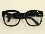 Chloe Black Oversized leesbril 'GLAS Sweden' +2.50 – foto 4 – kavel bij De Kringwinkel, Antwerpen