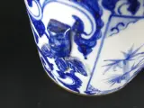 Decoratieve 3-delige blauw-witte porseleinen set – foto 7 – kavel bij De Kringwinkel, Heverlee
