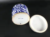 Decoratieve 3-delige blauw-witte porseleinen set – foto 8 – kavel bij De Kringwinkel, Heverlee