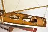 Groot houten scheepsmodel van klassieke zeilschoener, 120 cm – foto 4 – kavel bij De Kringwinkel, Turnhout