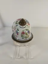 Decoratieve porseleinen dekselvaas met bloemen- en vogelmotief – foto 4 – kavel bij De Kringwinkel, Turnhout