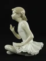 NAO by Lladró – Bailarina Atenta – Vicente Martínez – kavel bij De Kringwinkel, Antwerpen