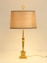 Elegante empire stijl tafellamp – kavel bij De Kringwinkel, Antwerpen