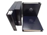 4 mappen Edel Collecties: United States of America en European monarchies – kavel bij De Kringwinkel, Oostende