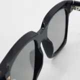 Zonnebril, Tom Ford, Sari TF690 – foto 8 – kavel bij Domeinen Roerende Zaken, Groningen