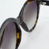Zonnebril, Tom Ford, Maxine TF763 – foto 8 – kavel bij Domeinen Roerende Zaken, Groningen