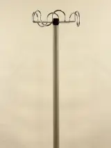 2 Van Esch design kapstokken met parapluhouder – foto 5 – kavel bij De Kringwinkel, Antwerpen