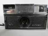 Set van 3 vintage camera's met flitser – foto 2 – kavel bij De Kringwinkel, Diest