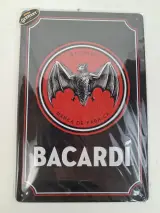 Metalen wandbord: "Bacardi" – kavel bij De Kringwinkel, Waardamme
