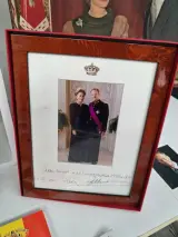 Koningshuis memorabilia – foto 9 – kavel bij De Kringwinkel, Waardamme