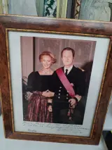 Koningshuis memorabilia – foto 10 – kavel bij De Kringwinkel, Waardamme