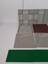 Lego: lot bouw- en wegenplaten – foto 2 – kavel bij De Kringwinkel, Waardamme