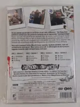 The Young Ones: het complete seizoen 1 en 2 – foto 2 – kavel bij De Kringwinkel, Waardamme
