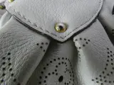 Louis Vuitton Mahina XL witte leren tas – foto 6 – kavel bij De Kringwinkel, Heverlee