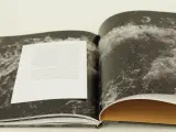 Jean-Michel André – Borders – Fotoboek – foto 6 – kavel bij De Kringwinkel, Antwerpen