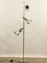 70s chroom vloerlamp met 3 draaibare spots – foto 3 – kavel bij De Kringwinkel, Antwerpen