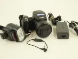 Sony Cyber-shot digitale camera met accessoires – foto 2 – kavel bij De Kringwinkel, Antwerpen