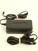 Sony Cyber-shot digitale camera met accessoires – foto 3 – kavel bij De Kringwinkel, Antwerpen