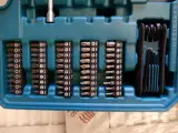 Doppen met sleutels en bitjes, Makita – foto 6 – kavel bij Onlineveilingmeester, Assen