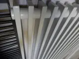 Decorradiator, wit, 1820x490 – foto 3 – kavel bij Onlineveilingmeester, Assen