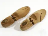 Set Bexley Shoe Trees [43] – foto 5 – kavel bij De Kringwinkel, Dilsen